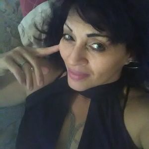 Meet your Posher, Evelyn